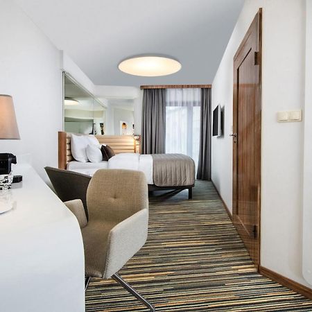 Leonardo Boutique Hotel Krakow City Center Ngoại thất bức ảnh