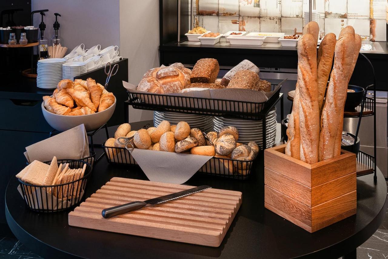 Leonardo Boutique Hotel Krakow City Center Ngoại thất bức ảnh