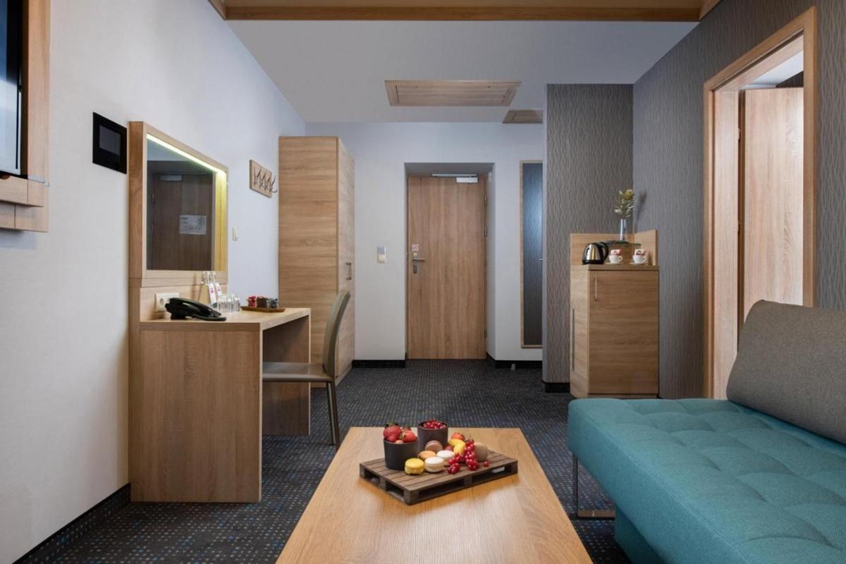 Leonardo Boutique Hotel Krakow City Center Ngoại thất bức ảnh